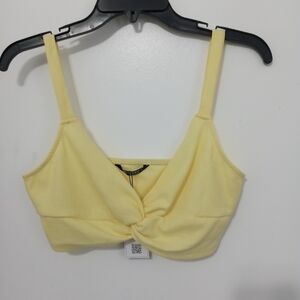 KL x Shein Twisted Front Crop Top